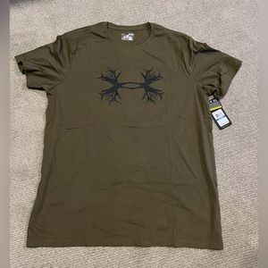 Men’s XL Under Armor Antler Logo Green/Black Short-Sleeve Tee